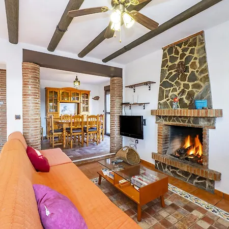 Holiday home Cubo's Cerezos Torrox