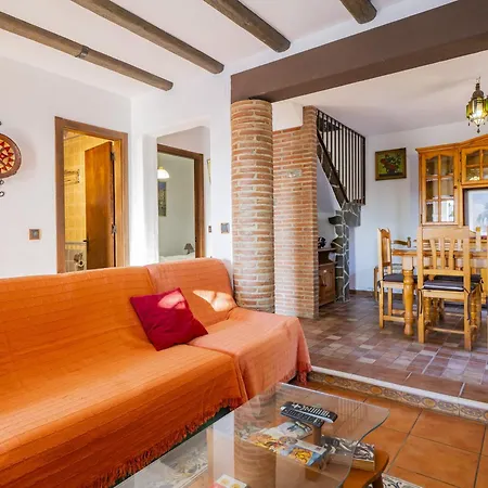 Cubo's Cerezos Holiday home *
