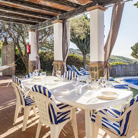 Holiday home Cubo's Cerezos Torrox